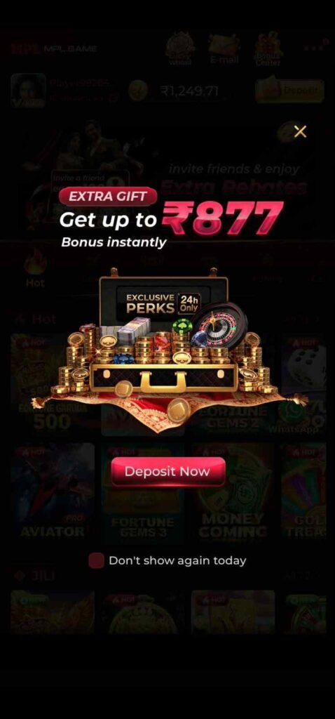 MPL Game Live interface highlighting an extra gift box with up to ₹877 bonus instantly.